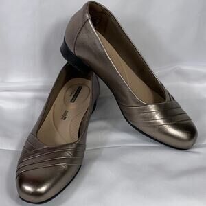 Clarks Slip On Metallic Bronze Gold Comfort Flats Sz 7 Soft Cushion Ballet Work